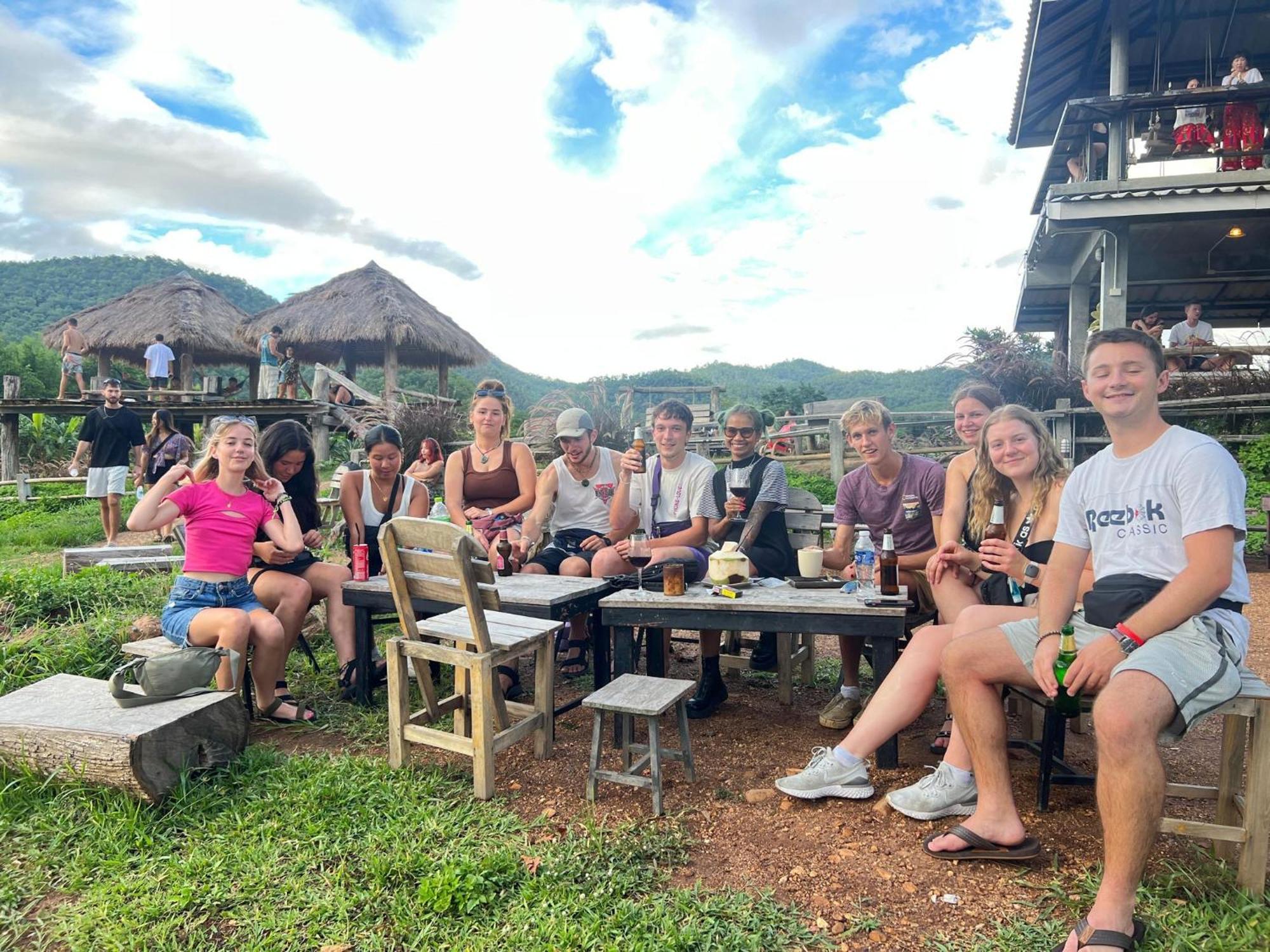 Auberge de jeunesse Happy House Backpackers à Pai Extérieur photo